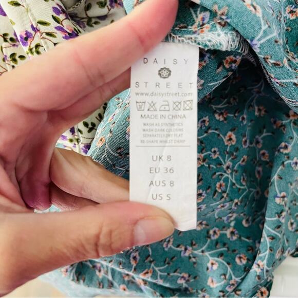 Daisy Street green cream pink floral cottagecore cutout button maxi dress small - Picture 9 of 10